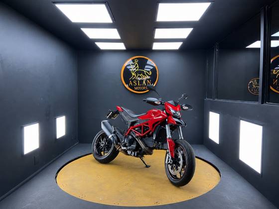 DUCATI HYPERMOTARD 821 